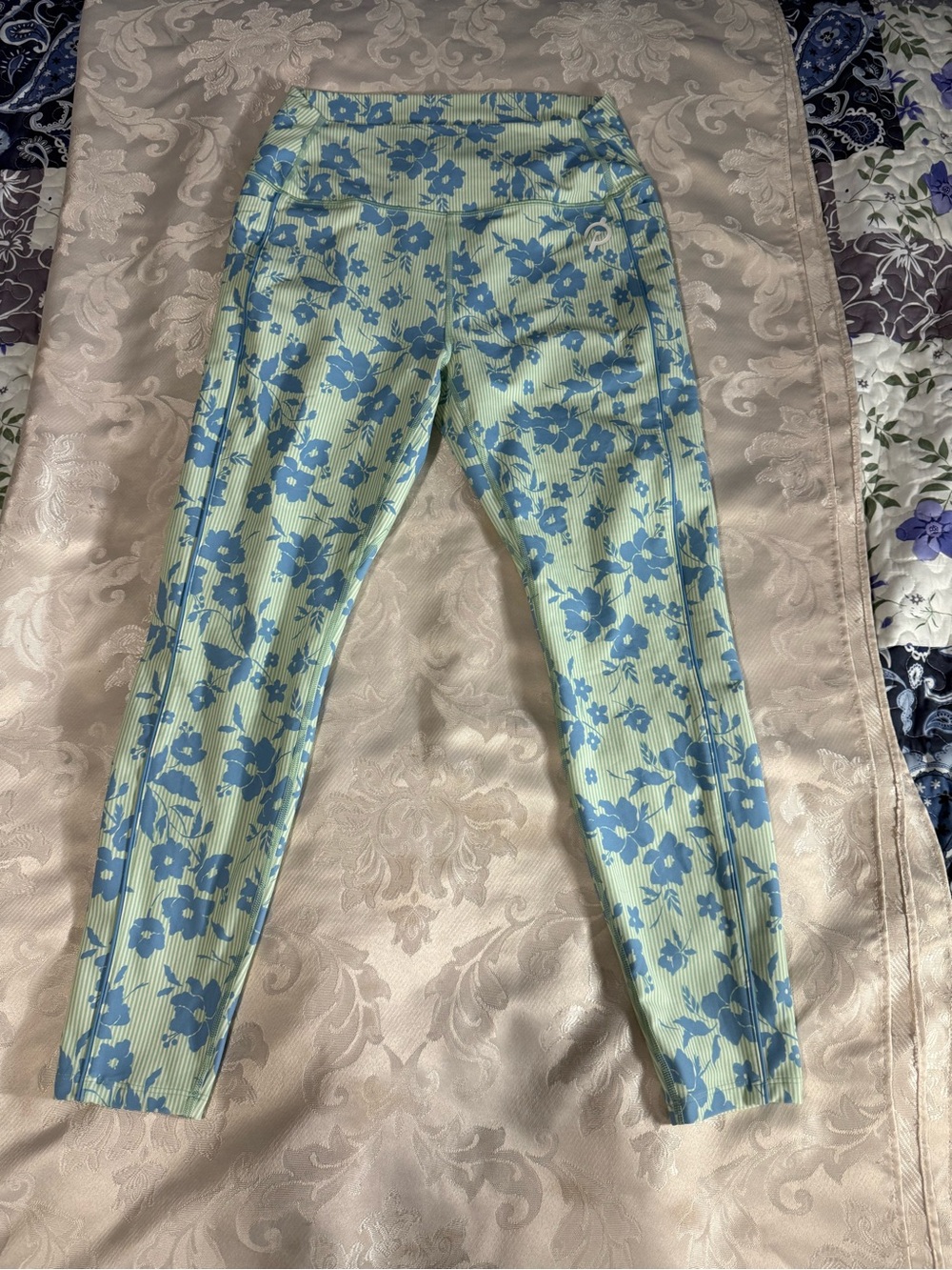 Peloton Floral High Rise Leggings Size L Blue Green Stripe Print Side Pockets - Picture 2 of 15